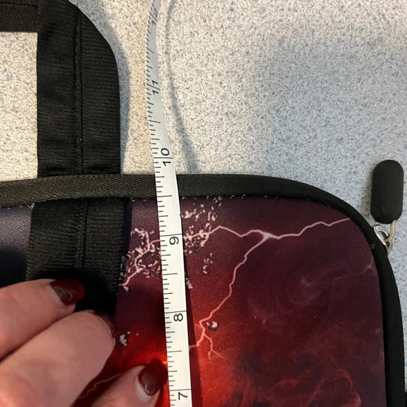 Amary Soccer Ball Laptop Case Neoprene Computer Protect Case with handles. - Picture 5 of 6